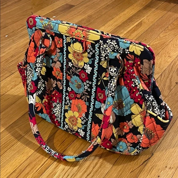 NWT Vera Bradley Floral Quilted Women's Frame Bag - Picture 6 of 11